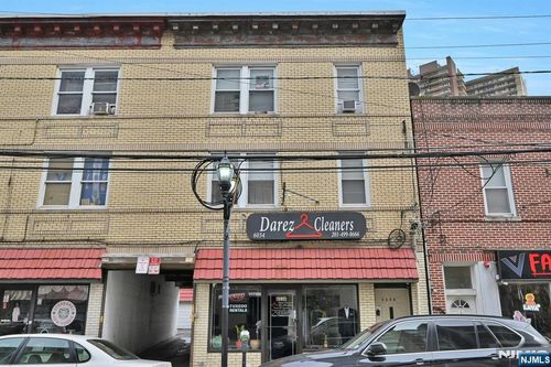 6034 Park Ave, West New York, NJ, 07093-3709 | Card Image