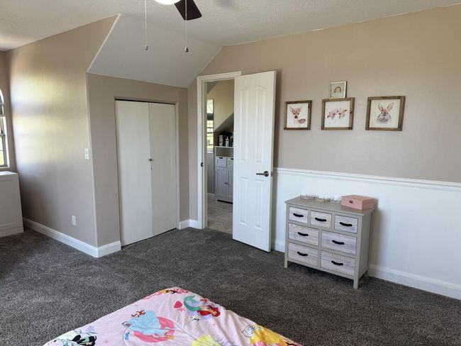 Upstairs Bedroom 2 | Image 36