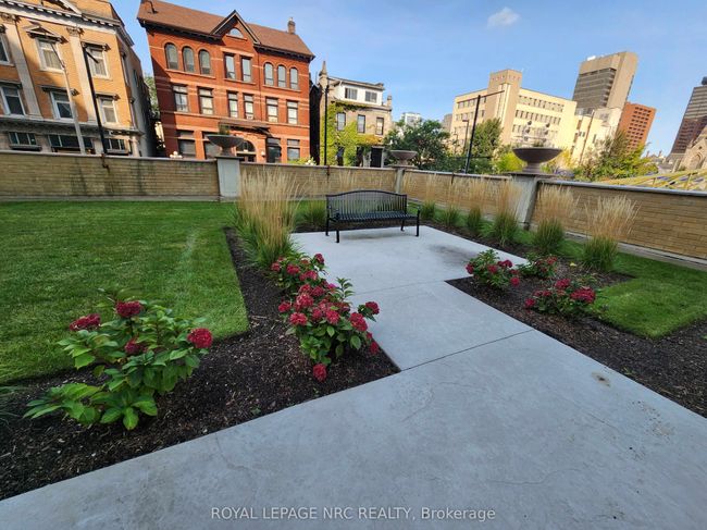 812 - 135 James St S, Condo with 2 bedrooms, 2 bathrooms and null parking in Hamilton ON | Image 17