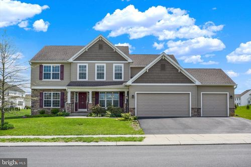 43 Danbury Dr, MECHANICSBURG, PA, 17050-3280 | Card Image