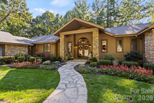 308 Kenmure Dr, Flat Rock, NC, 28731-9579 | Card Image