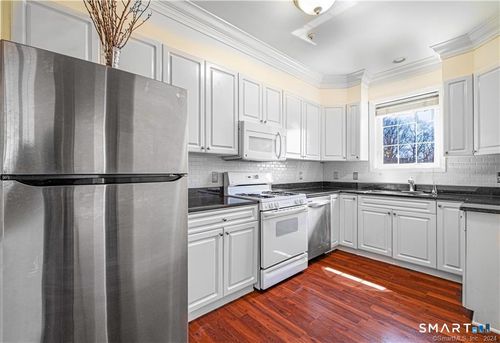 1305-105 Richards Ave, Norwalk, CT, 06854-1683 | Card Image