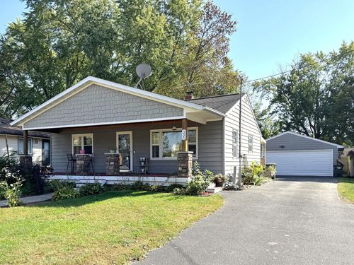 335 Chestnut St E, Annandale, MN, 55302-9594 | Card Image