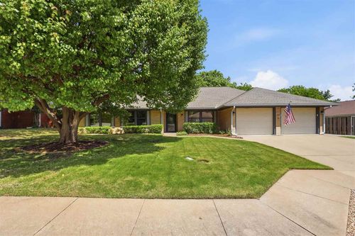 1006 W Moore Ave, Stillwater, OK, 74075-2752 | Card Image