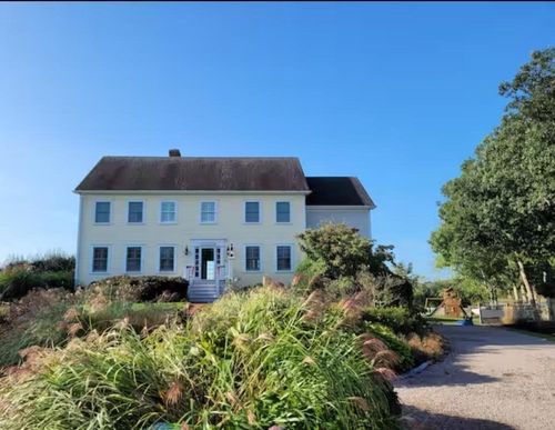00 Undisclosed, Dartmouth, MA, 02748 | Card Image