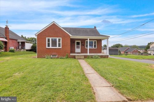 118 4th St, SHOEMAKERSVILLE, PA, 19555-1514 | Card Image