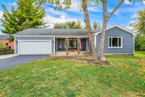 155 Lee Ann Ln, Woodstock, IL, 60098-4131 | Card Image