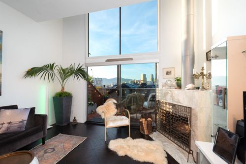 1167 W 8th Avenue, Vancouver, BC, V6H1C5 | Card Image