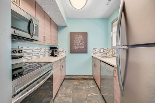 1612-2520 Palliser Dr Sw, Calgary, AB, T2V4S9 | Card Image