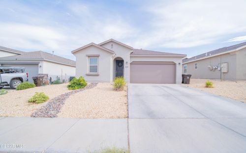 833 Via Glorieta, Sunland Park, NM, 88063 | Card Image