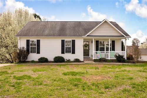 11 Stoney Point Ct, Thomasville, NC, 27360-8657 | Card Image