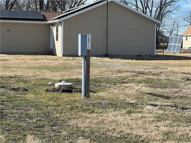 713 & 711 Vine Street, House other with 3 bedrooms, 2 bathrooms and null parking in Burlington Junction MO | Image 7