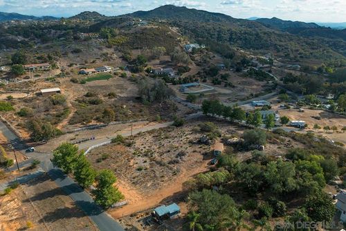 11541 Turner Heights Dr, Escondido, CA, 92026 | Card Image