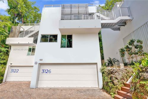 8-3126 Center St, Coconut Grove, FL, 33133-4670 | Card Image