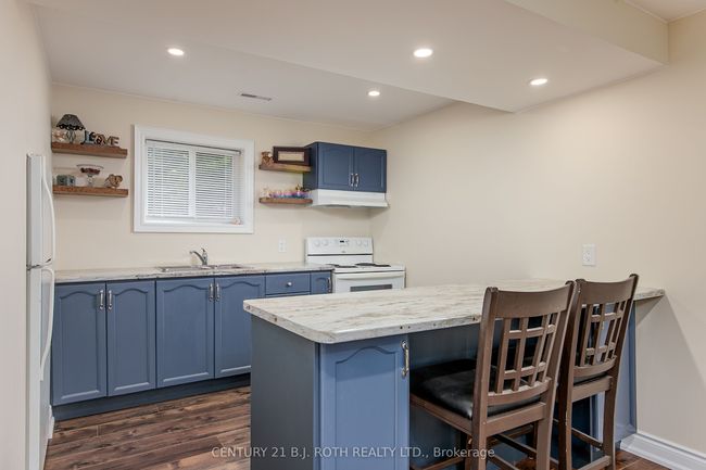 239 Centre St, House other with 4 bedrooms, 2 bathrooms and 6 parking in Angus ON | Image 22