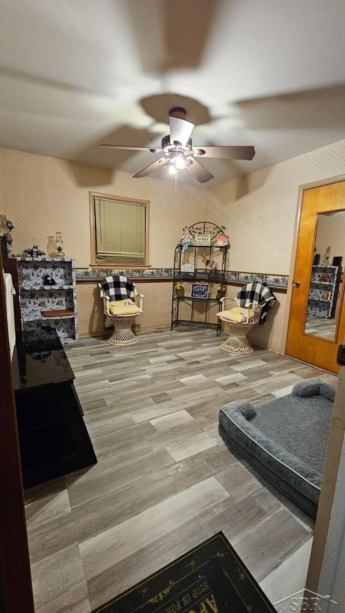 6518 Birchview Dr, Saginaw, MI, 48609-7005 | Card Image