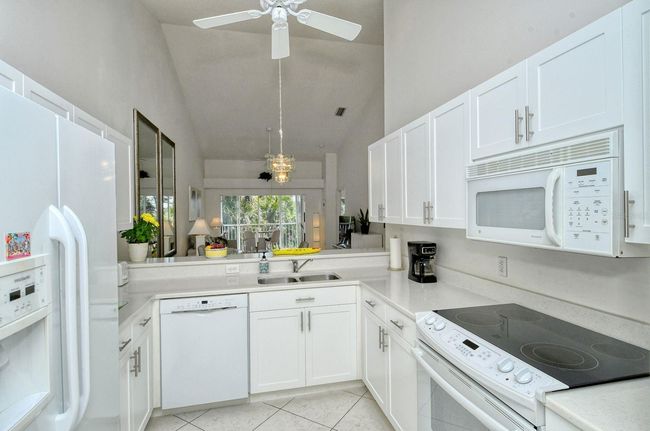UNIT-2625 - 9489 Millbank Dr, Condo with 2 bedrooms, 2 bathrooms and null parking in SARASOTA FL | Image 12