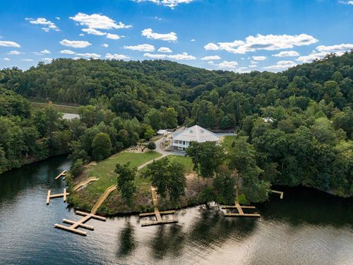 4100 Adventure Base Rd, Radford, VA, 24141-8284 | Card Image