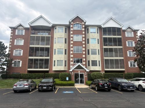 2nw-7904 Trinity Cir, Tinley Park, IL, 60487-5758 | Card Image