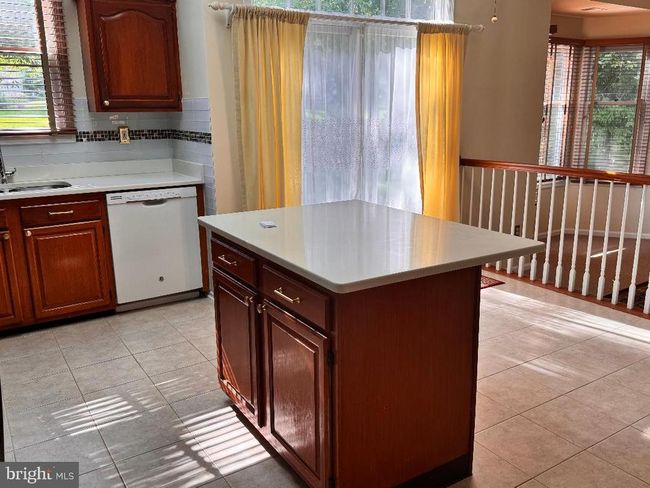 106 Providence Blvd, House other with 4 bedrooms, 3 bathrooms and null parking in KENDALL PARK NJ | Image 19
