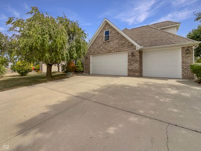 879 S Havens Drive, House other with 3 bedrooms, 2 bathrooms and null parking in New Palestine IN | Image 1