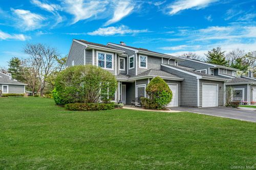 47 Madder Lake Cir, Commack, NY, 11725-2341 | Card Image