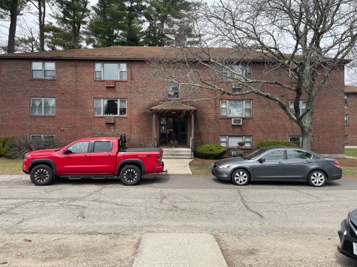 apt-8-4 Brook Rd, Salem, NH, 03079-3614 | Card Image