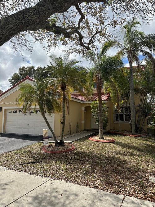 644 Sand Creek Cir, Weston, FL, 33327 | Card Image