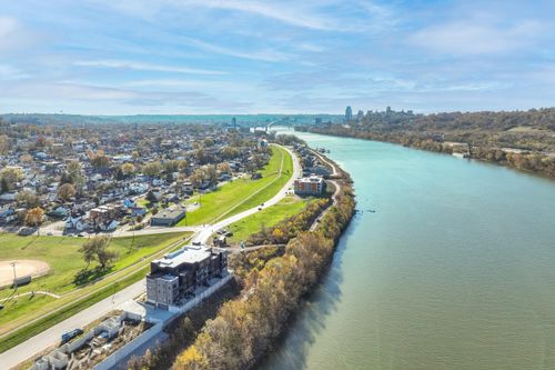 203-745 Manhattan Blvd, Dayton, KY, 41074-2010 | Card Image