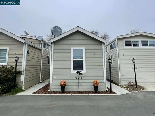 16711 Marsh Creek Rd, Clayton, CA, 94517 | Card Image