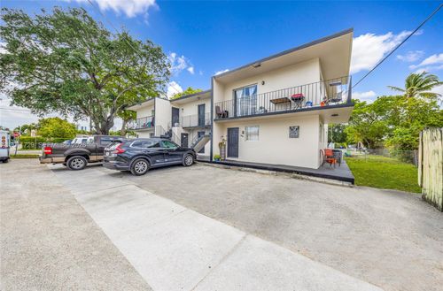 1800 Nw 19th Ter, Miami, FL, 33125-1472 | Card Image