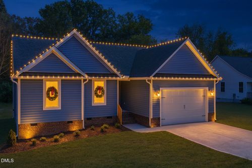 121 Tanglewood Dr, Louisburg, NC, 27549-2639 | Card Image