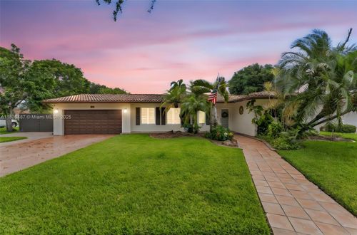 6963 Seagrape Ter, Miami Lakes, FL, 33014-2929 | Card Image