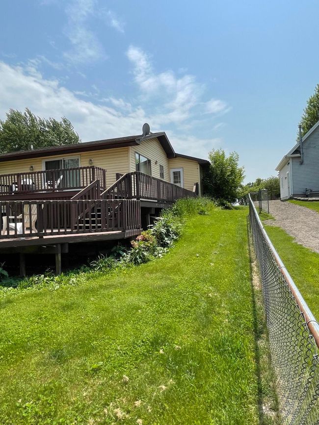 617 Apache Dr, House other with 4 bedrooms, 2 bathrooms and null parking in Fremont MI | Image 4