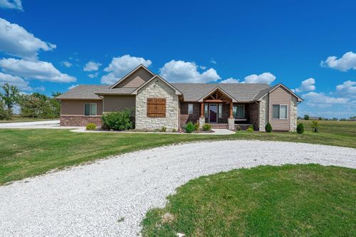 1610 S Bonanza Cir, Garden Plain, KS, 67050-1600 | Card Image