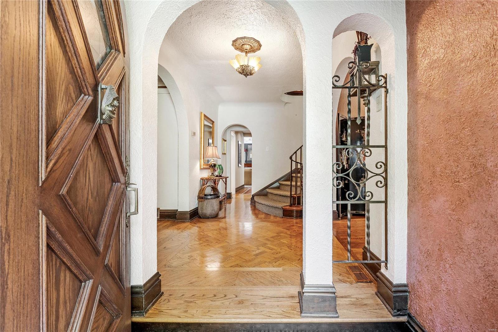 Audubon Dr, Saint Louis, MO 63105