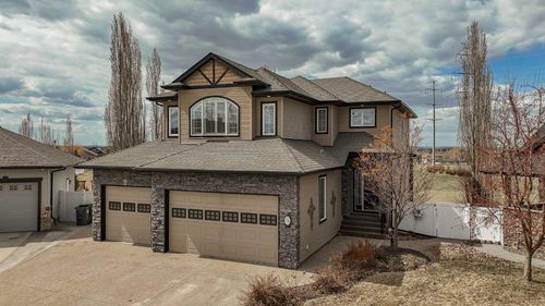 74 Ingram Close, Red Deer, AB, T4R0A3 | Card Image
