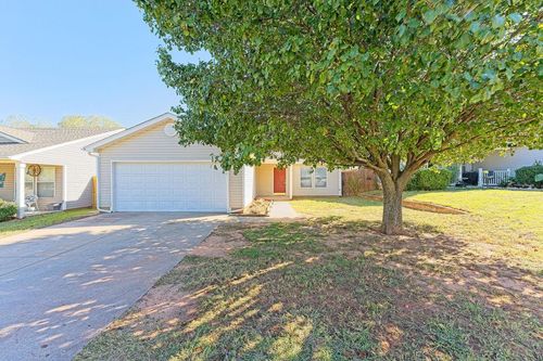 2421 Hunting Horse Trl, Norman, OK, 73071-6893 | Card Image