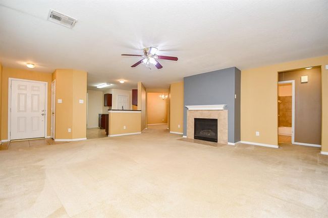 5039 Ivy Fair Way, House other with 3 bedrooms, 2 bathrooms and 2 parking in Katy TX | Image 5