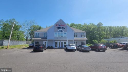 120 Trenton Rd, FAIRLESS HILLS, PA, 19030-2716 | Card Image