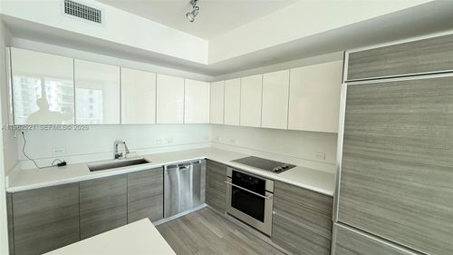 apt-1710-1100 S Miami Ave, Miami, FL, 33130-4166 | Card Image