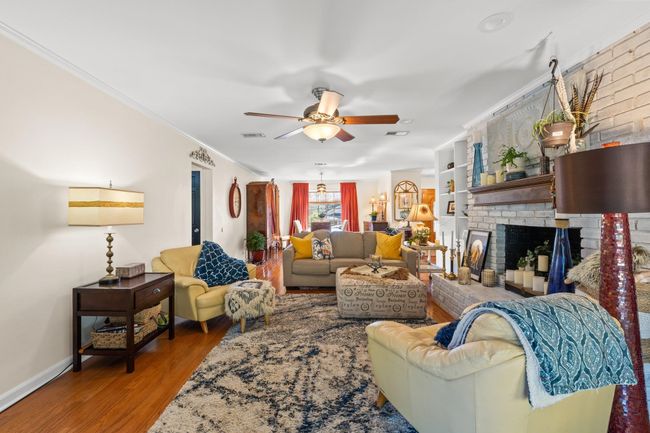 312 W Marion St, House other with 3 bedrooms, 2 bathrooms and null parking in Chattahoochee FL | Image 10