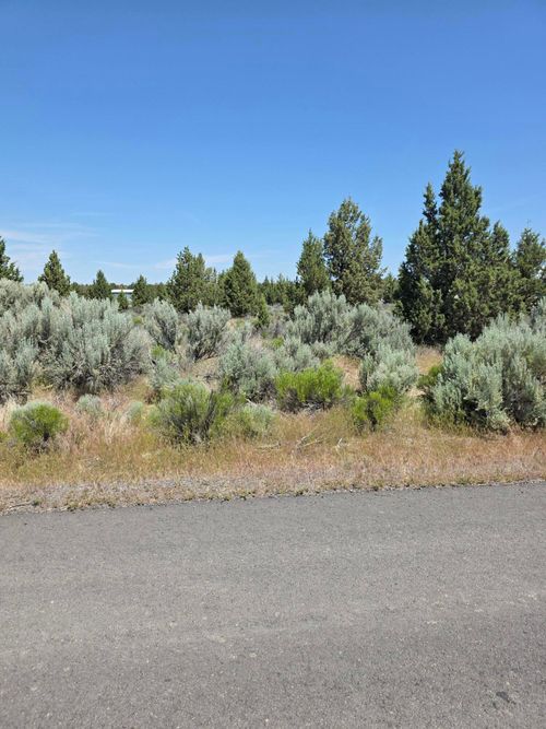 11-3449 Se Teton St, Prineville, OR, 97754 | Card Image