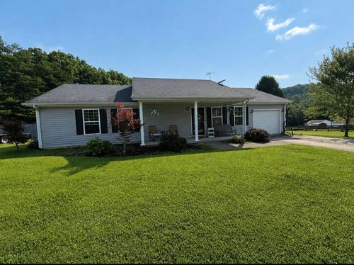 146 Tucker Cir, Berea, KY, 40403-8067 | Card Image