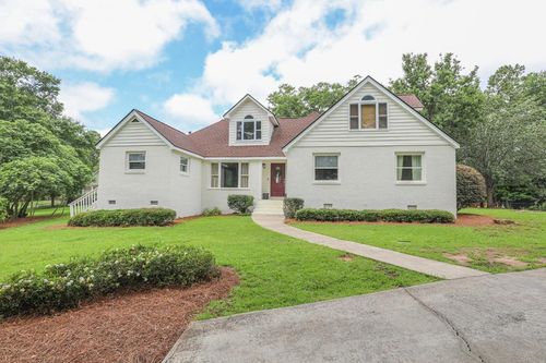 146 E Lakeview Dr Ne, Milledgeville, GA, 31061-9057 | Card Image