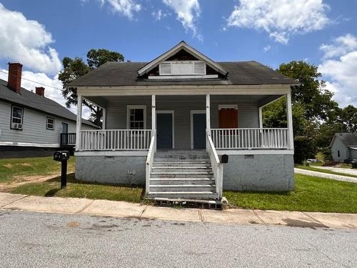 6 Hazel St, Porterdale, GA, 30014-1993 | Card Image