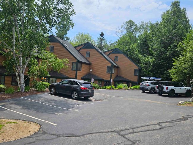 17B - 9 Mountain Sun Way, Condo with 3 bedrooms, 4 bathrooms and null parking in Waterville Valley NH | Image 4