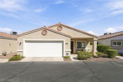 4960 Mascaro Dr, Las Vegas, NV, 89122-8107 | Card Image
