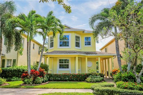 1922 Se Niceville Dr, Port St Lucie, FL, 34952-8041 | Card Image