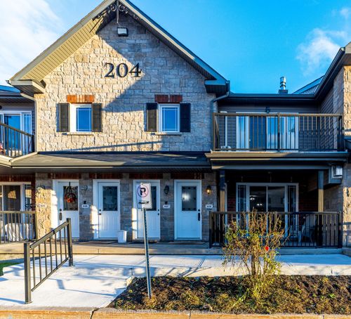 608-204 Éliot St, Rockland, ON, K4K0G4 | Card Image